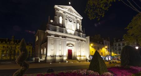 Chapelle Saint-Yves de nuit